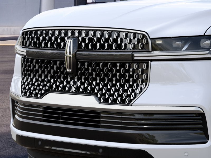 New 2027 Lincoln Navigator Reserve AWD/4WD image 17