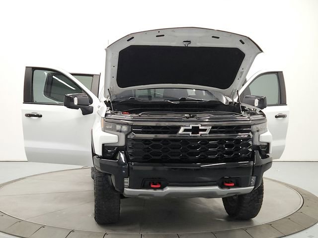Used 2023 Chevrolet Silverado 1500 ZR2 w/ Technology Package AWD/4WD image 10