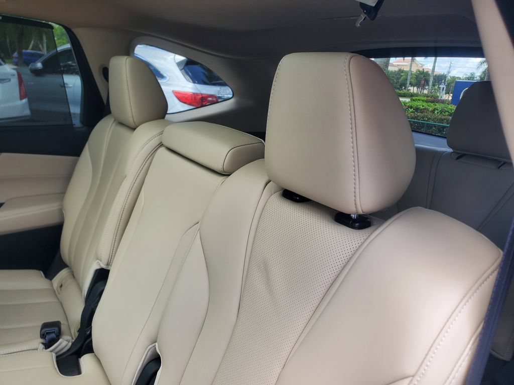 Certified 2022 Acura MDX FWD w/ Technology Package image 13