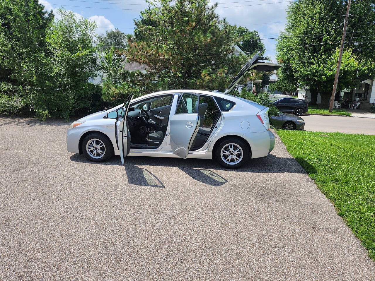 Used 2010 Toyota Prius One FWD image 29