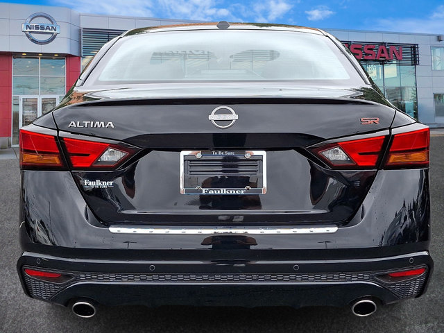 Certified 2023 Nissan Altima 2.5 SR w/ SR Premium Package FWD image 5