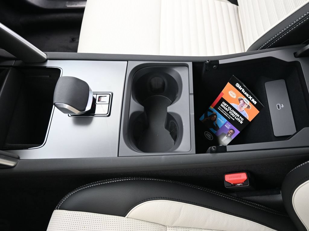 New 2026 Land Rover Discovery Sport Landmark AWD/4WD image 26