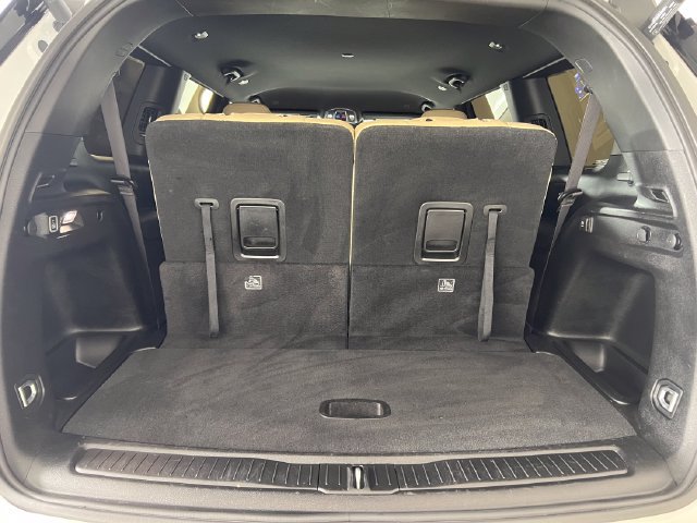 Used 2024 Jeep Grand Cherokee L Limited RWD image 23