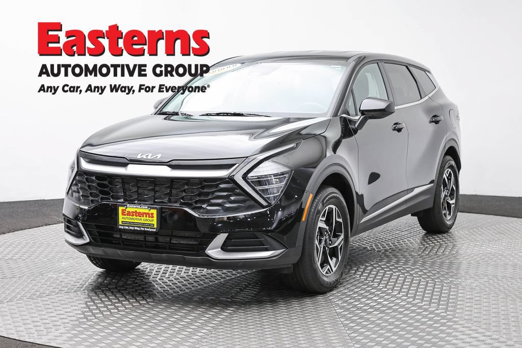 Used 2024 Kia Sportage LX AWD/4WD image 1