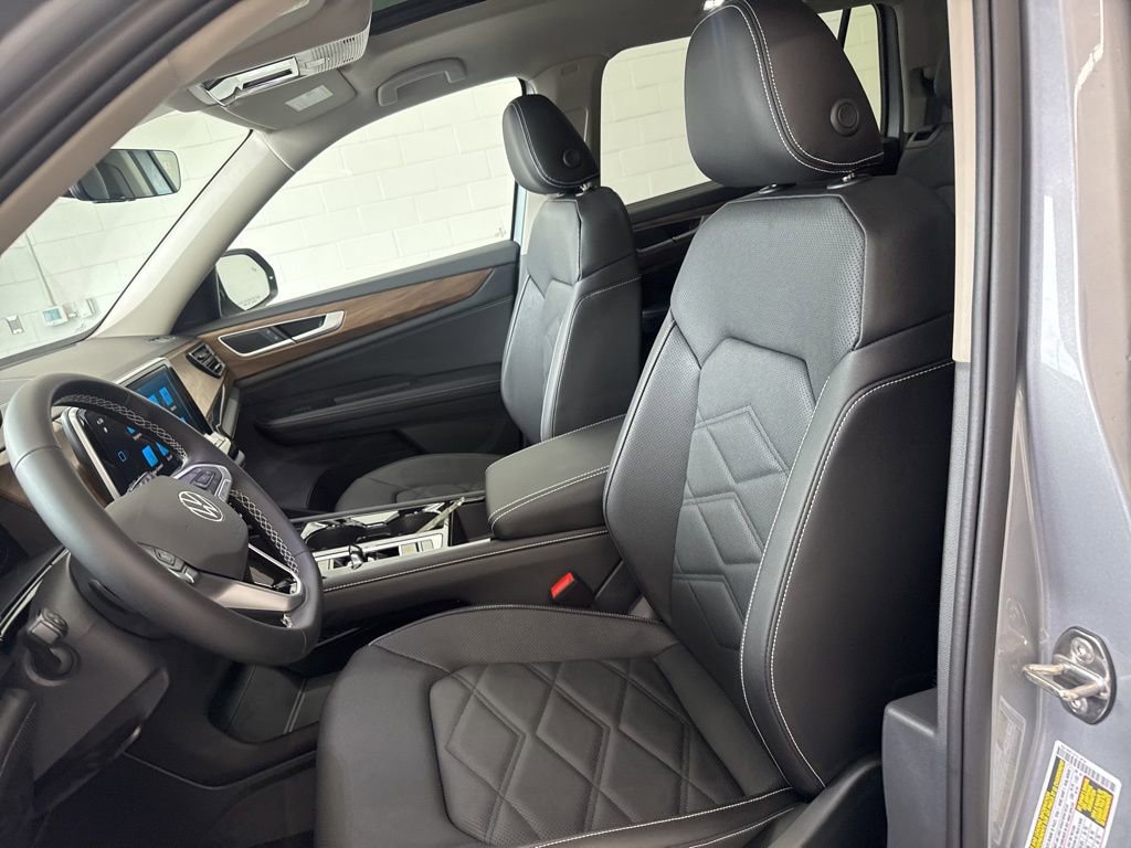 New 2026 Volkswagen Atlas SE image 11