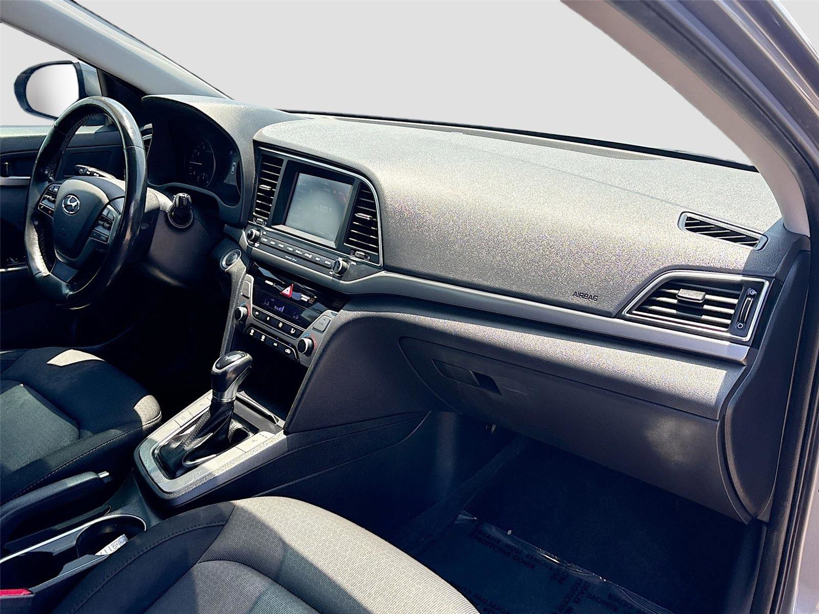Used 2018 Hyundai Elantra Value Edition FWD image 27