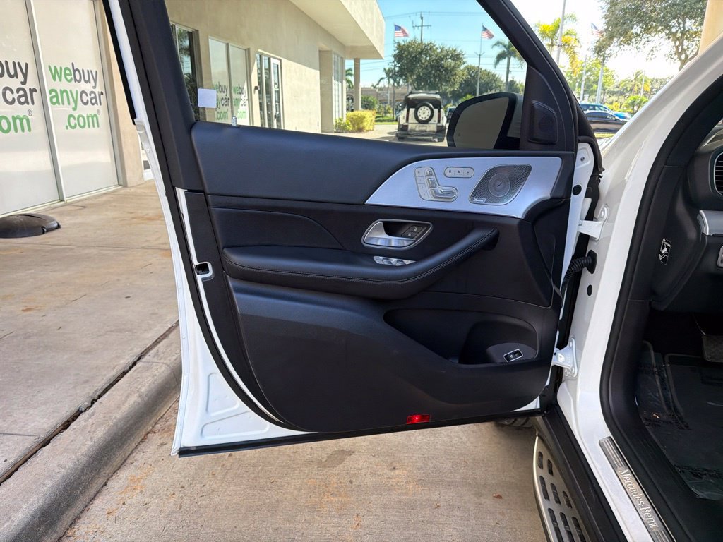 Used 2026 Mercedes-Benz GLE 350 4MATIC w/ Winter Package image 44