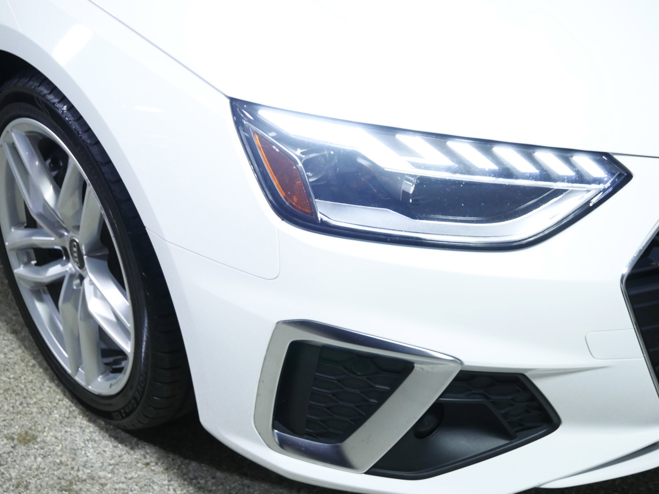 Used 2024 Audi A4 2.0T Premium Plus image 16