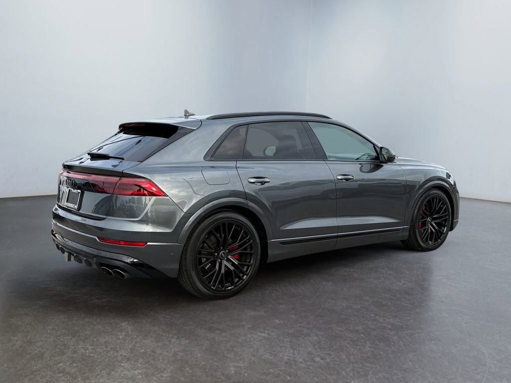 Used 2024 Audi SQ8 Premium Plus image 3