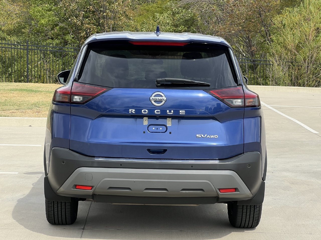 Used 2021 Nissan Rogue SV AWD/4WD image 4