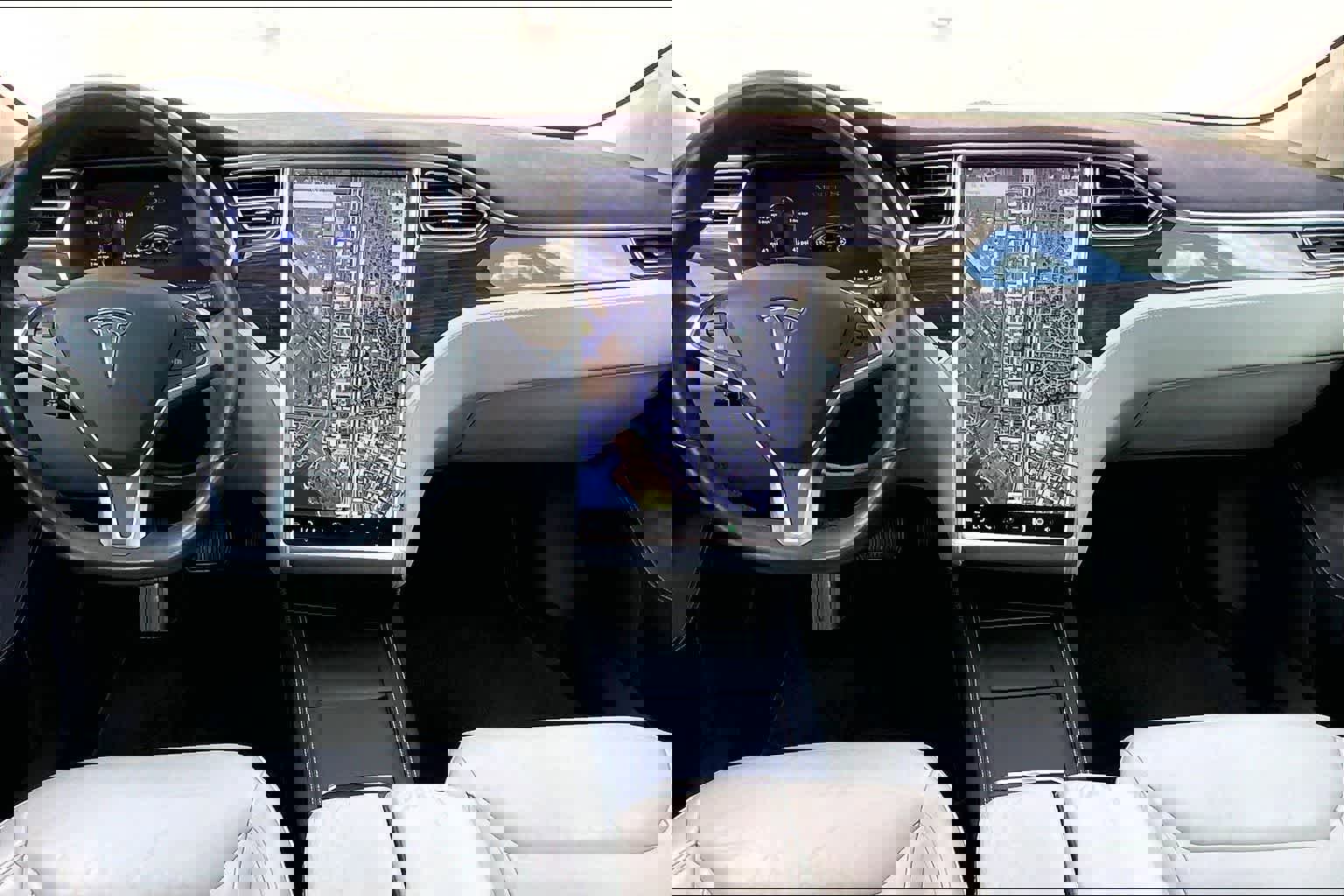 Used 2015 Tesla Model S 70D AWD/4WD image 11