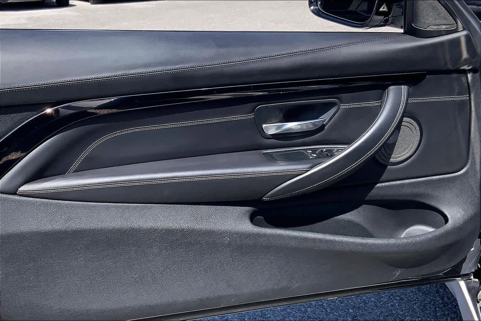 Used 2020 BMW M4 Coupe w/ Competition Package RWD image 21