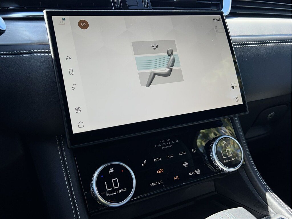 Used 2025 Jaguar F-PACE R-Dynamic S AWD/4WD image 29