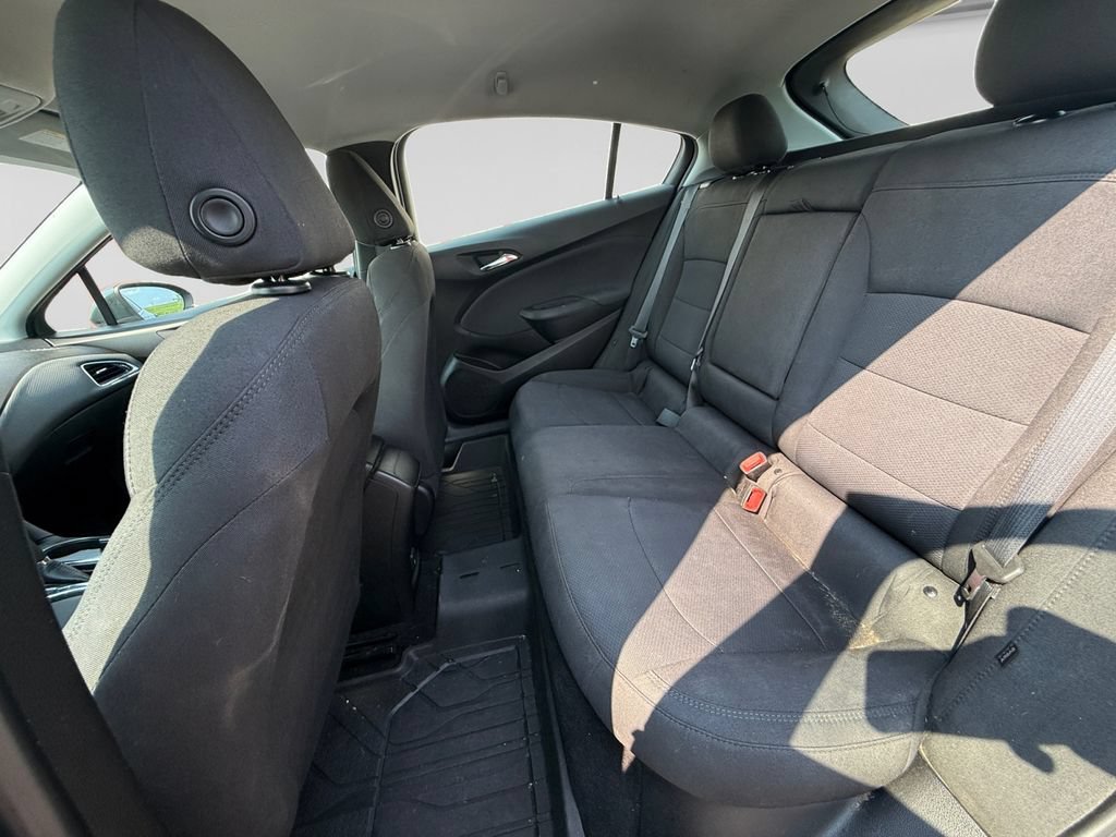 Used 2019 Chevrolet Cruze LT w/ LT True North Edition FWD image 33