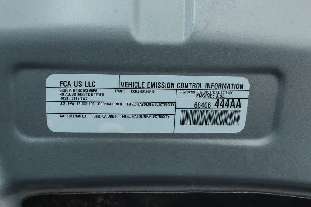 Used 2019 Chrysler Pacifica Limited w/ Advanced Safetytec Group FWD image 30