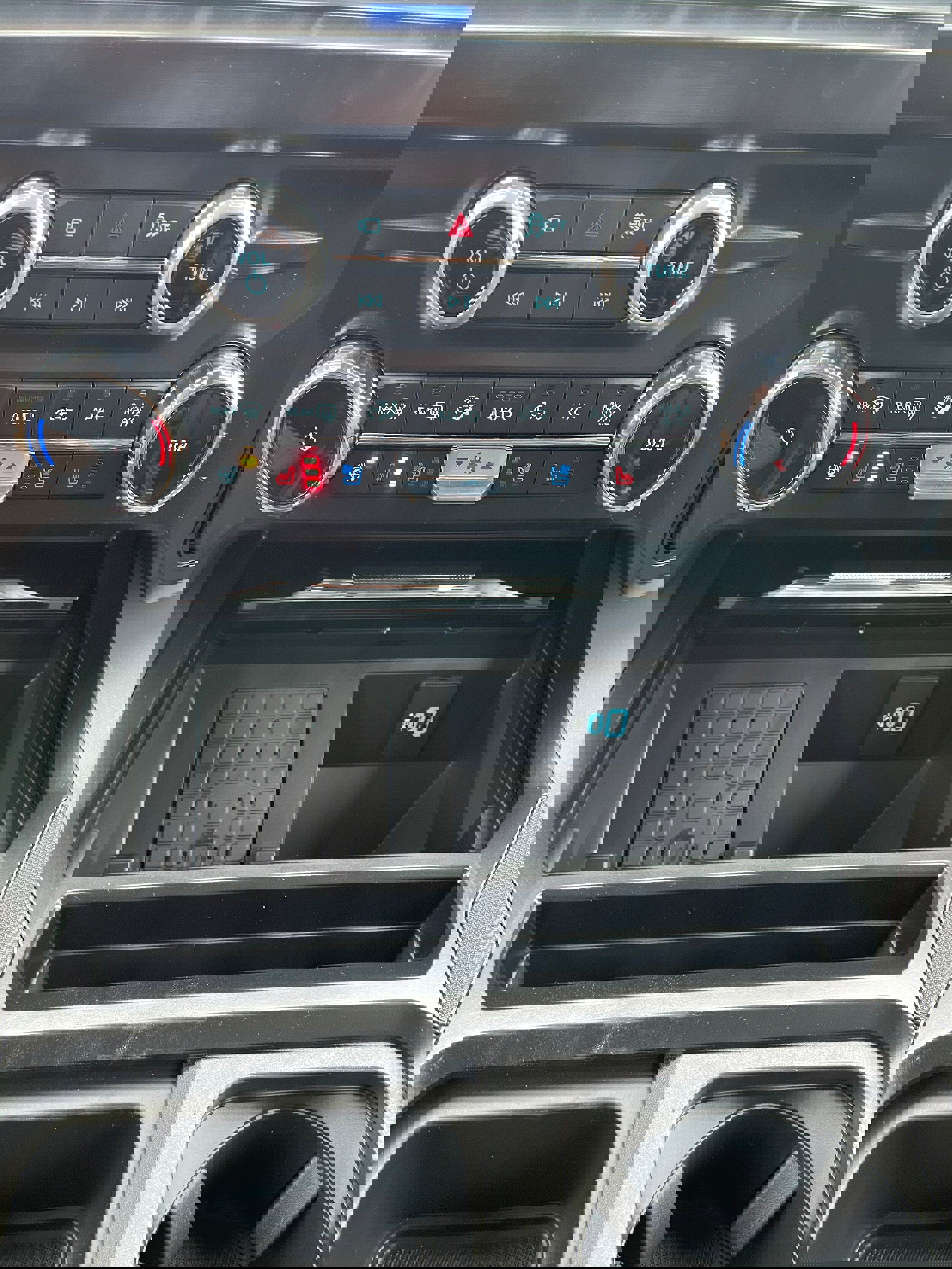 New 2026 Ford F350 Lariat w/ Lariat Ultimate Package image 34