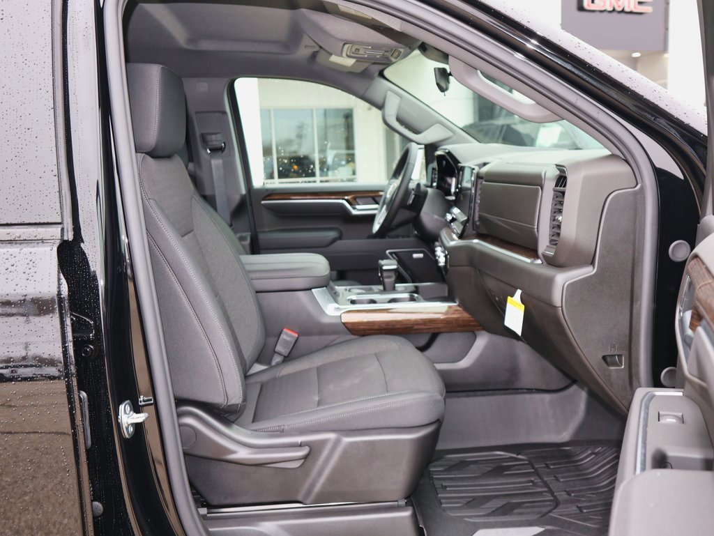 New 2026 GMC Sierra 1500 Elevation image 29