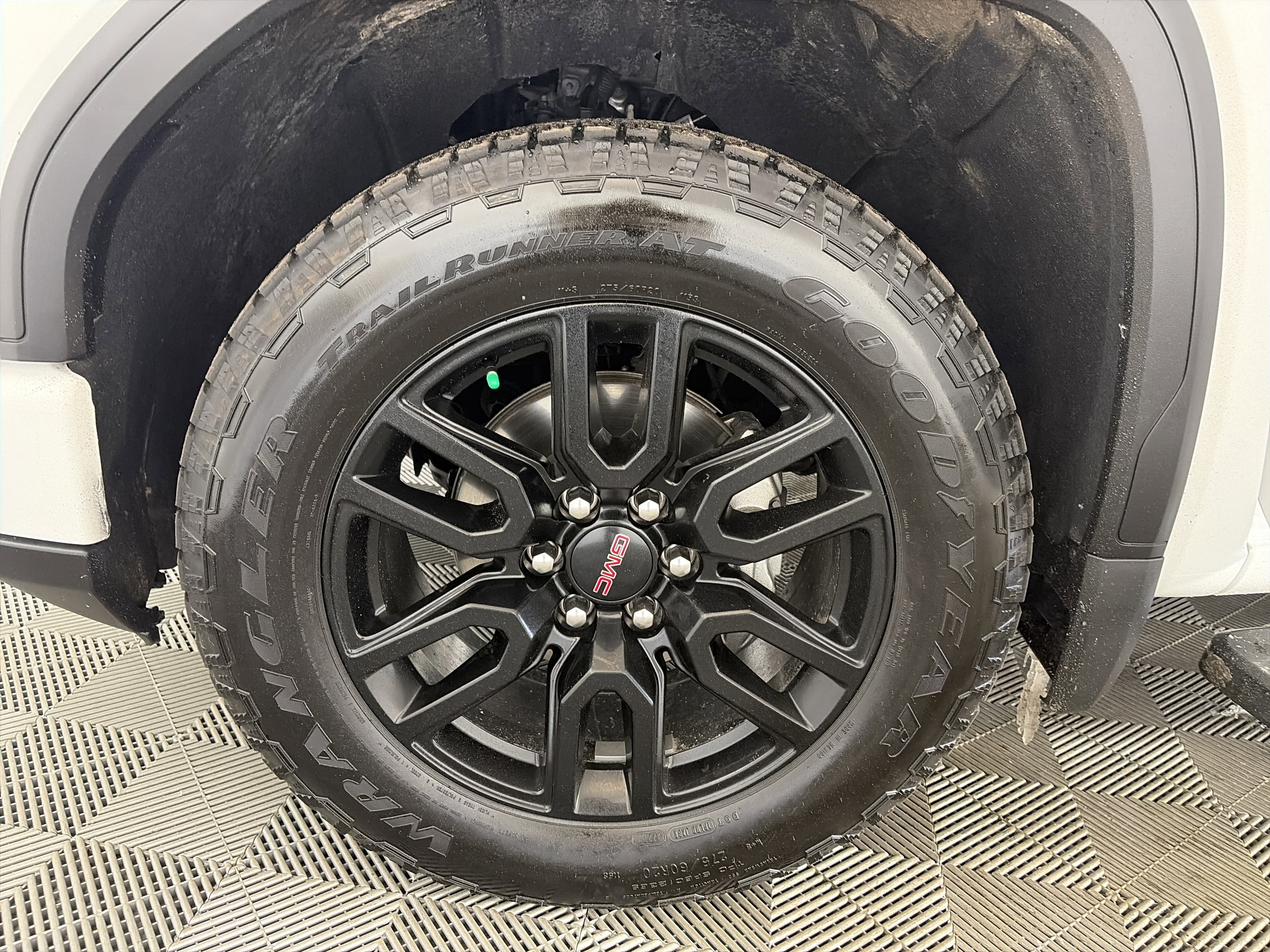 Used 2025 GMC Sierra 1500 Elevation w/ X31 Off-Road Package image 13