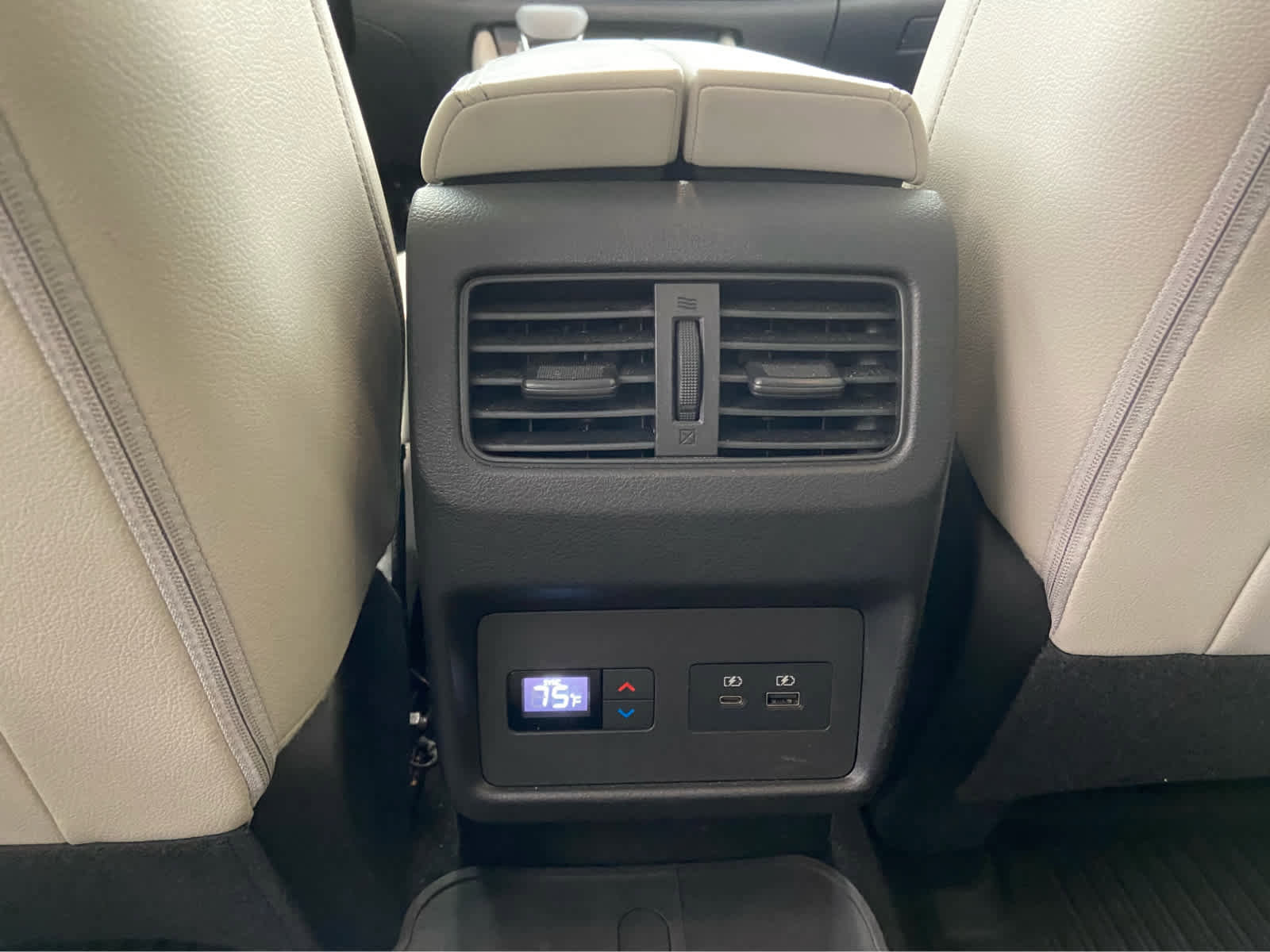 Used 2023 Nissan Rogue SL w/ SL Premium Package image 18