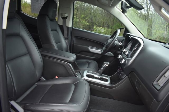 Used 2022 Chevrolet Colorado ZR2 w/ ZR2 Midnight Special Edition AWD/4WD image 16