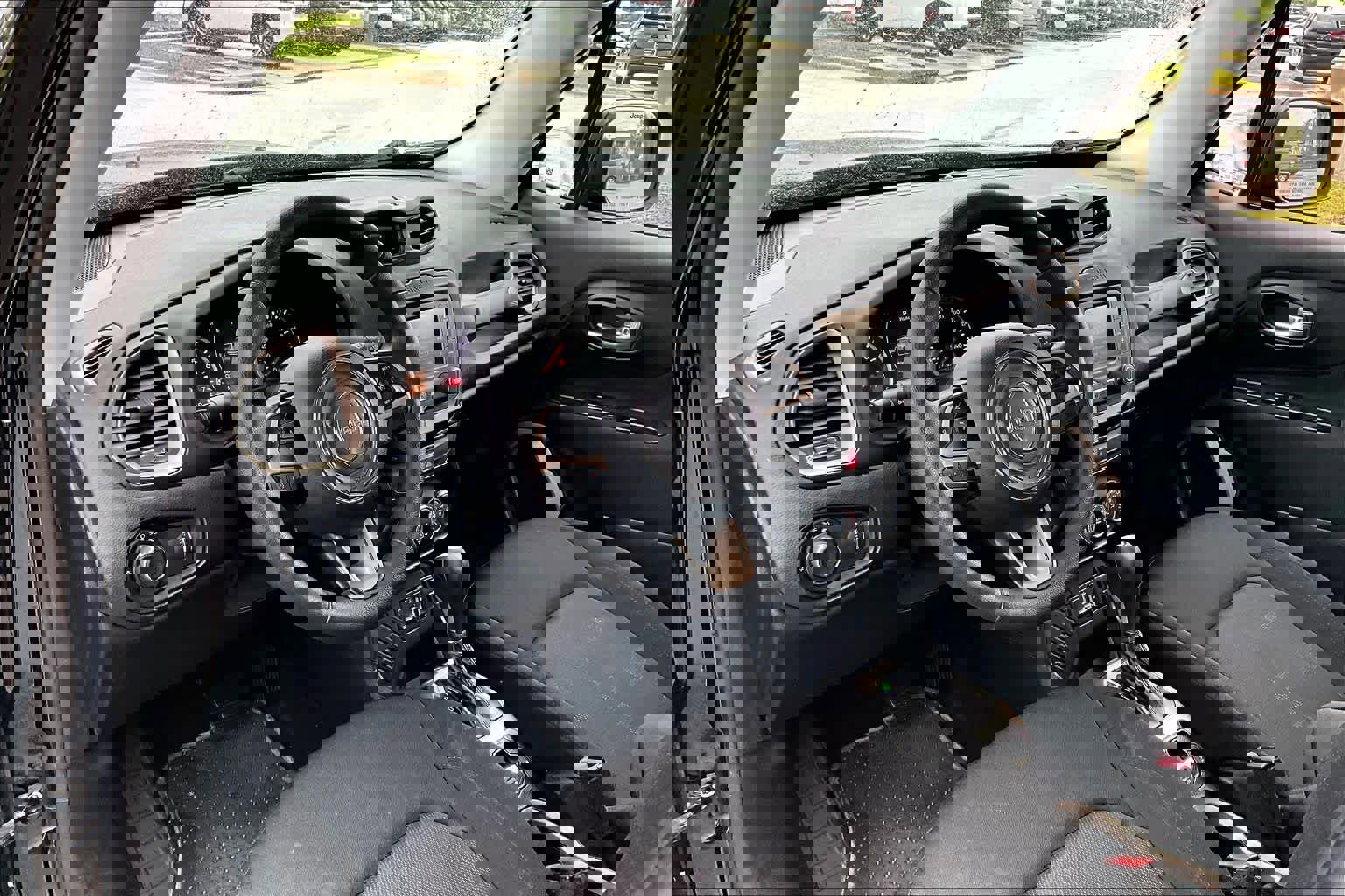 Used 2017 Jeep Renegade Sport w/ Power & Air Group FWD image 18