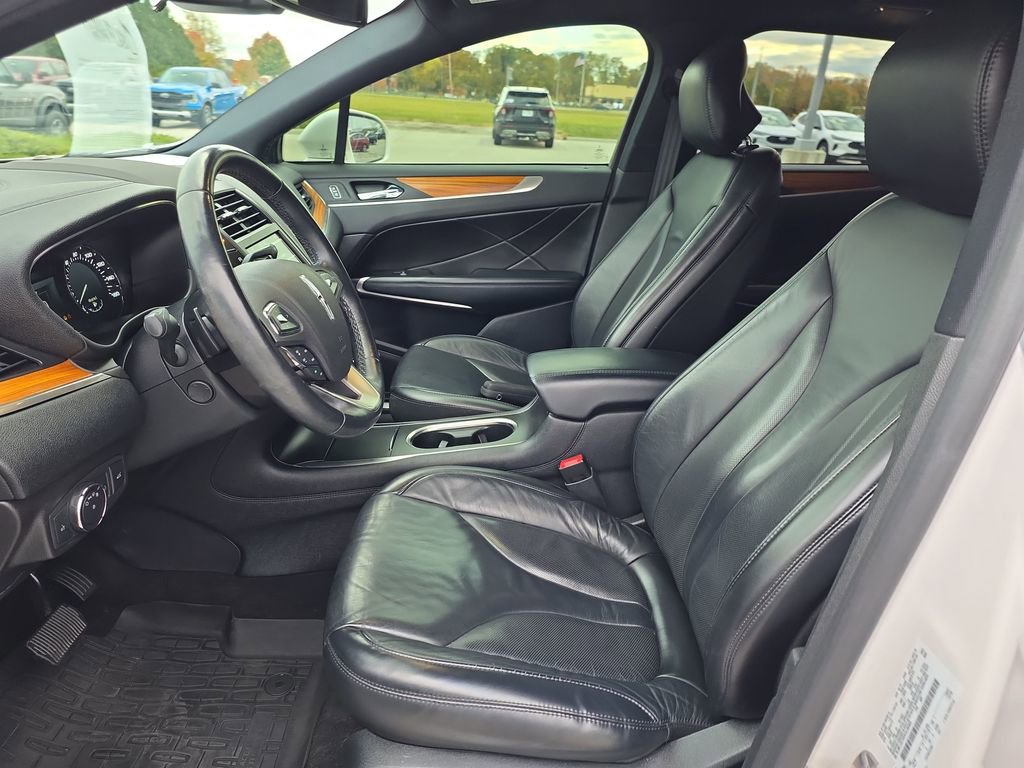 Used 2019 Lincoln MKC Select w/ Select Plus Package image 19