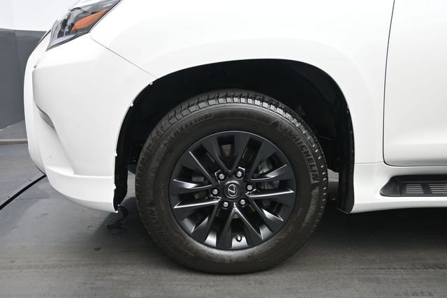 Certified 2023 Lexus GX 460 Premium w/ Premium Package AWD/4WD image 9