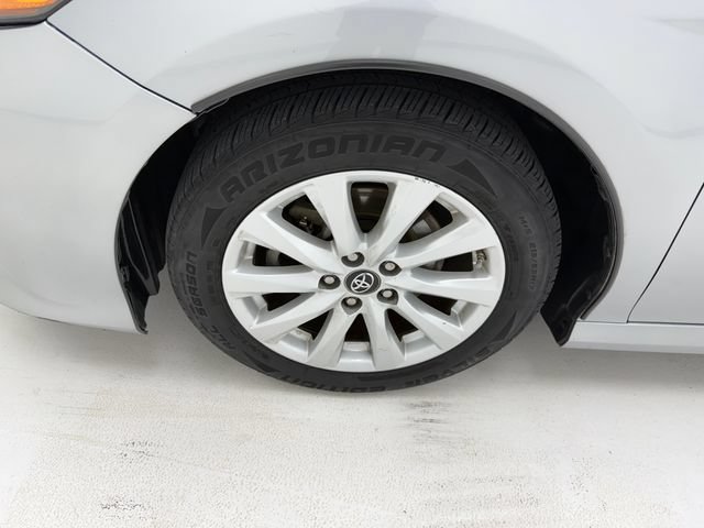 Used 2019 Toyota Camry LE w/ Convenience Package FWD image 7