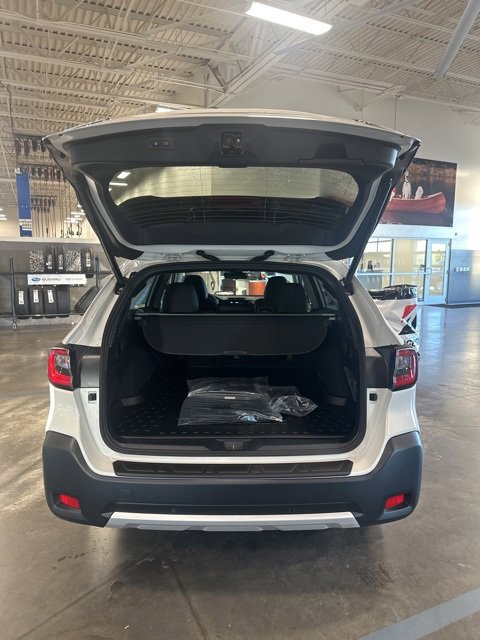 New 2025 Subaru Outback Touring w/ Popular Package #2 image 27