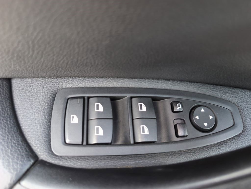 Used 2021 BMW X1 xDrive28i image 17