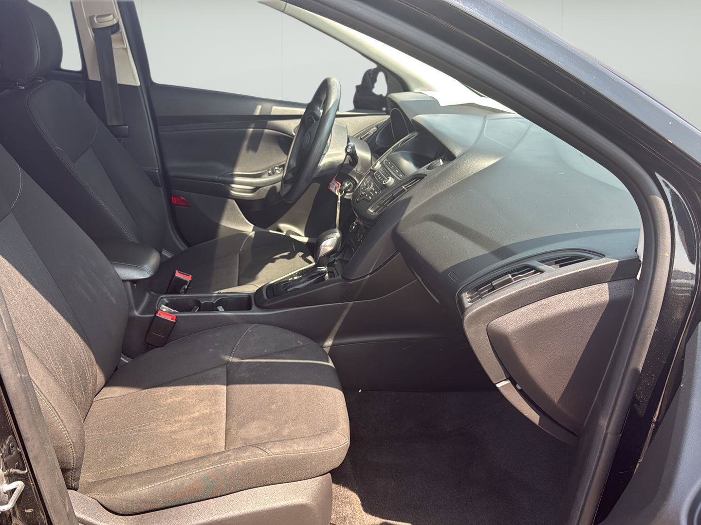 Used 2018 Ford Focus SE FWD image 17