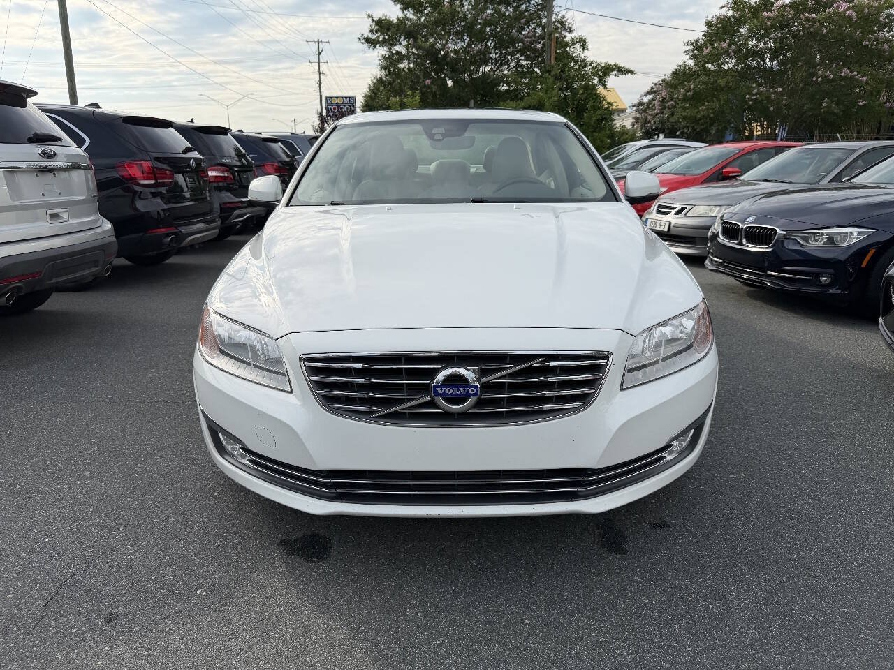 Used 2016 Volvo S80 T5 FWD image 2
