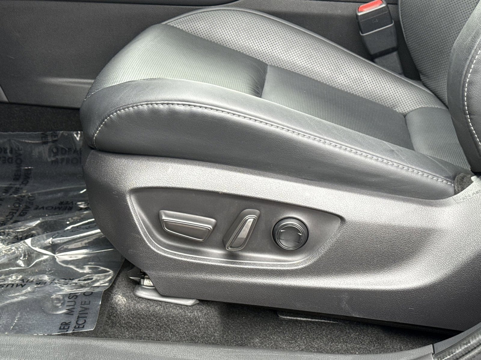 Used 2024 Toyota Crown Limited image 13