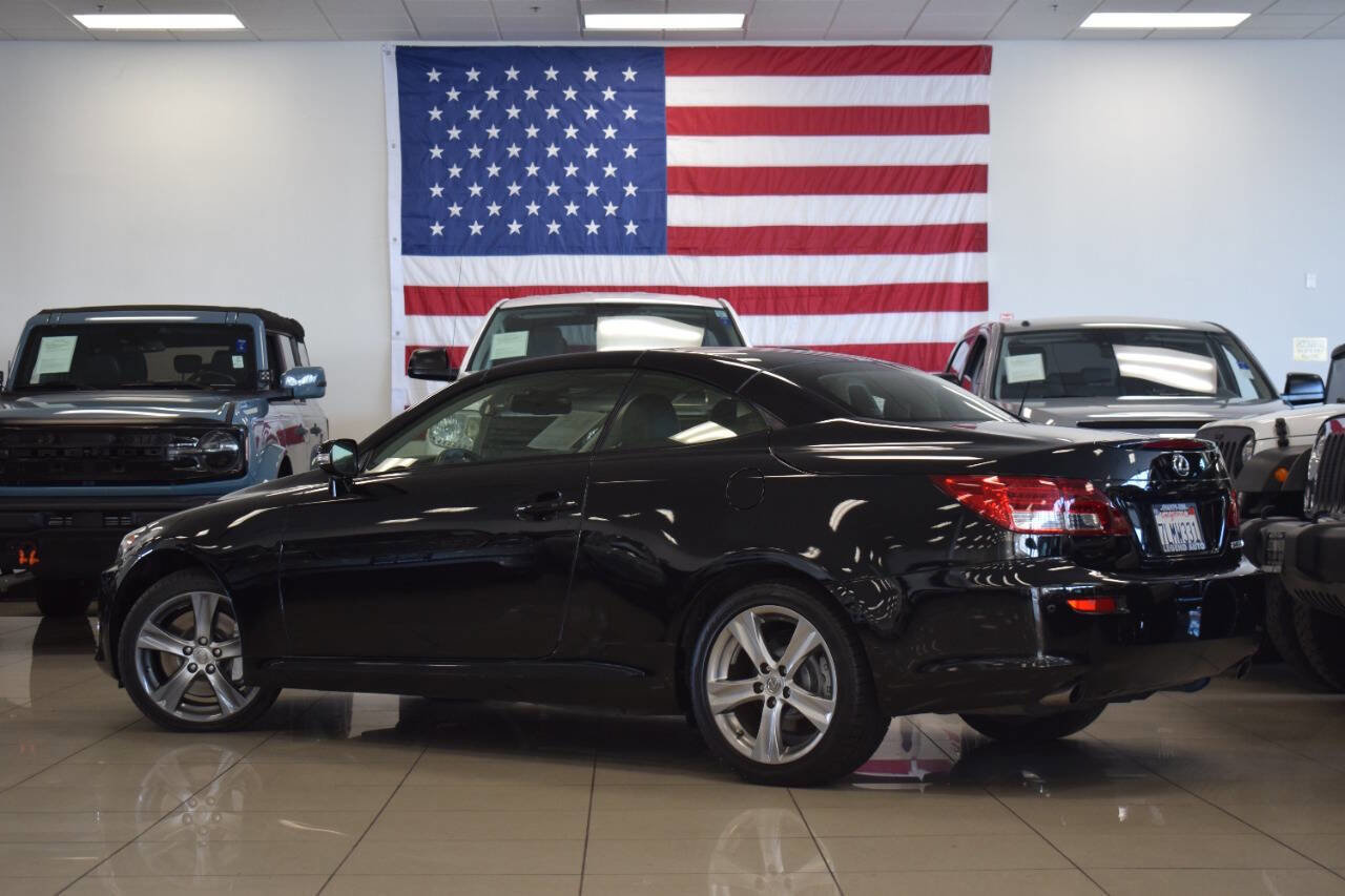 Used 2013 Lexus IS 350C Base 2dr Convertible w/ Luxury Pkg image 26
