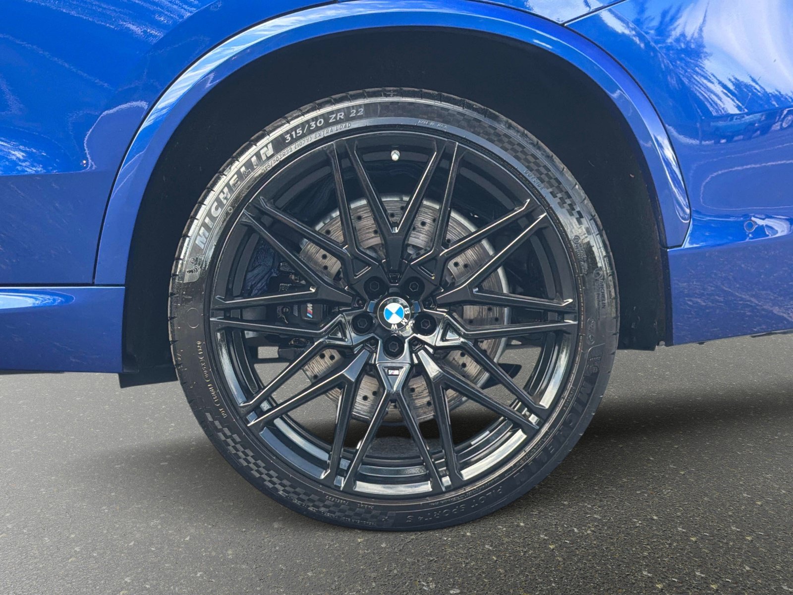 Used 2025 BMW X5 M Competition w/ Executive Package AWD/4WD image 14