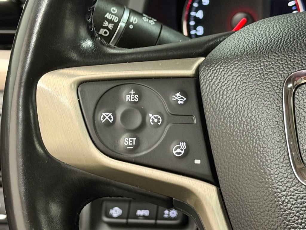 Used 2021 GMC Acadia Denali w/ Denali Technology Package image 44