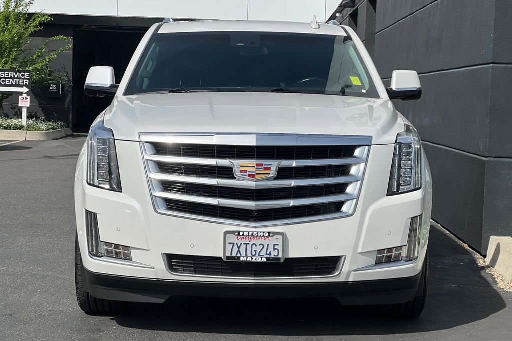 Used 2017 Cadillac Escalade Luxury image 11