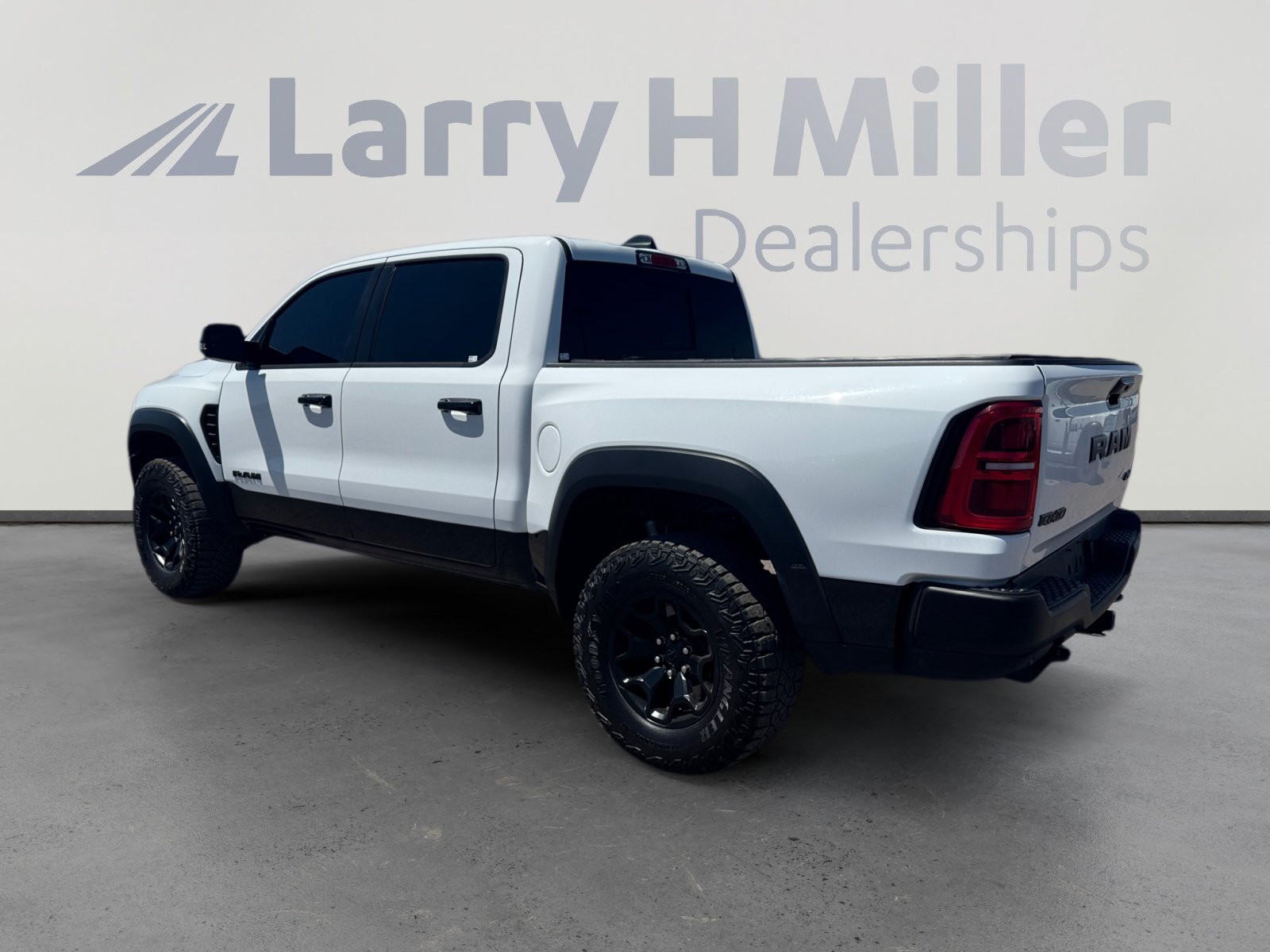 Used 2025 RAM 1500 RHO AWD/4WD image 3