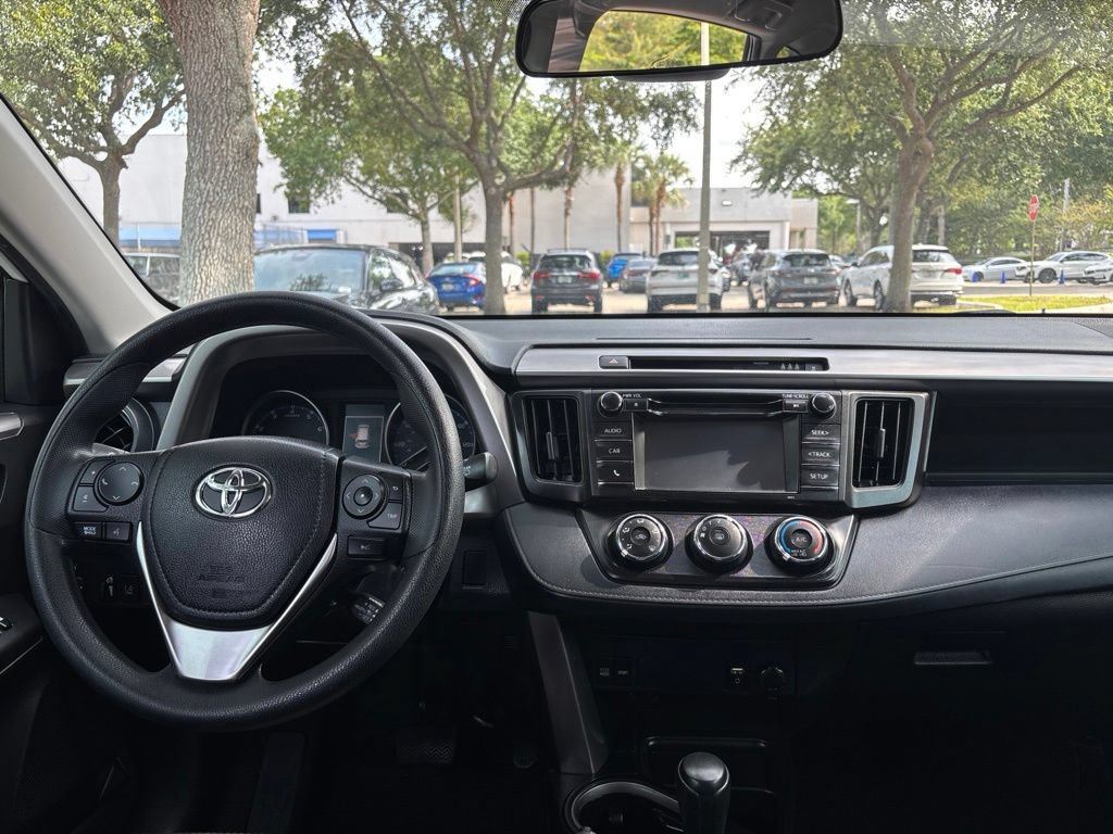 Used 2017 Toyota RAV4 LE FWD image 21