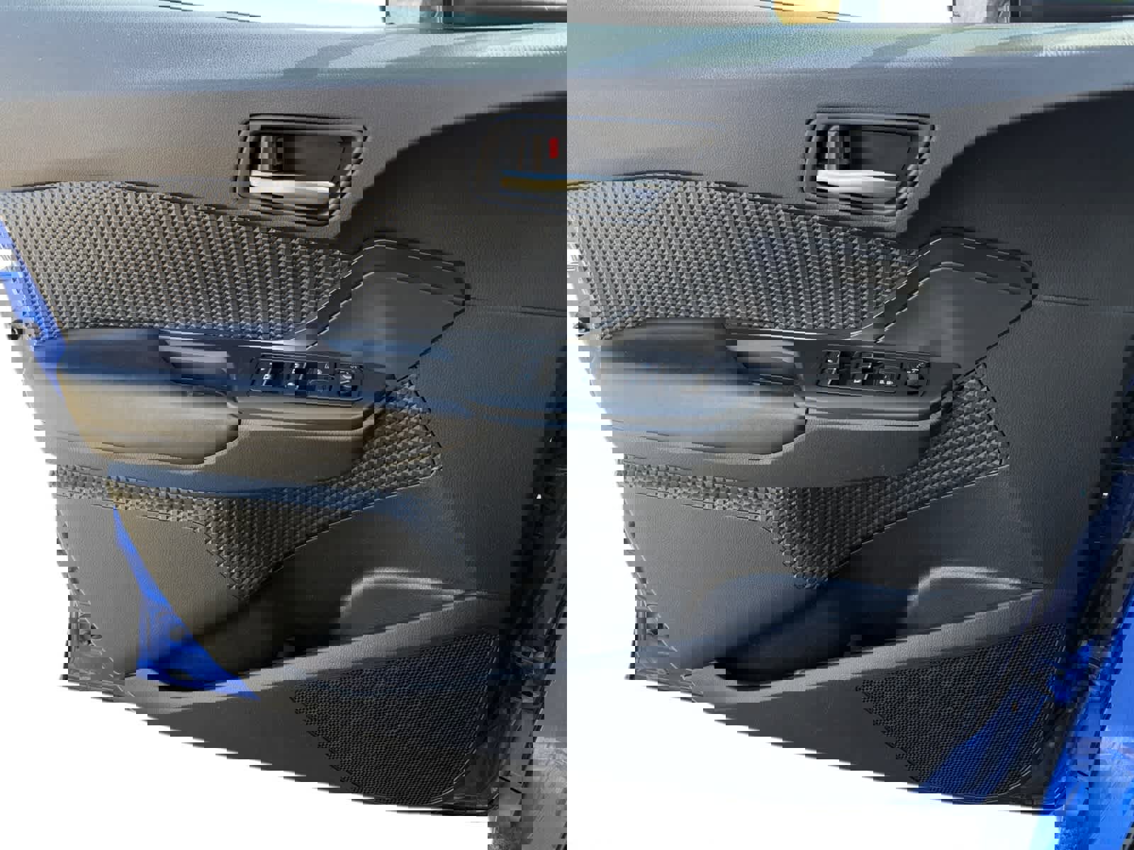 Used 2018 Toyota C-HR XLE image 19