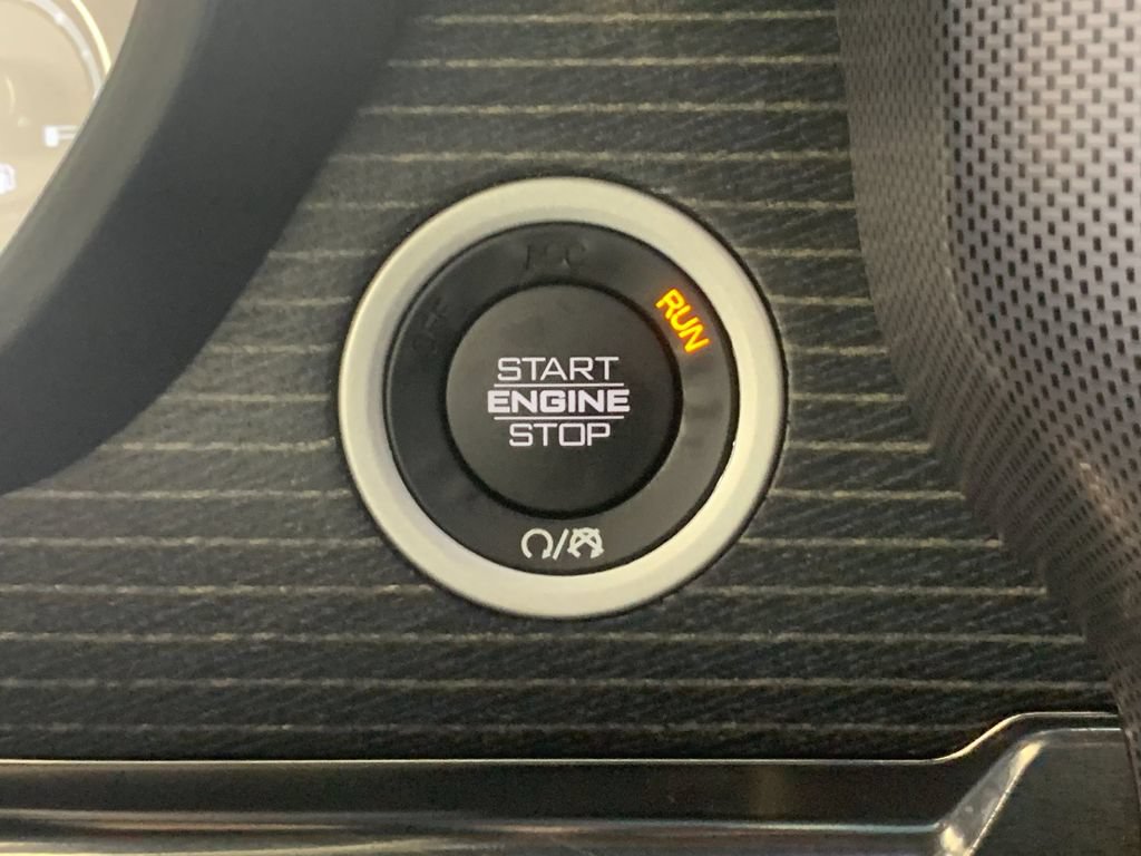 Used 2019 RAM 1500 Limited AWD/4WD image 16