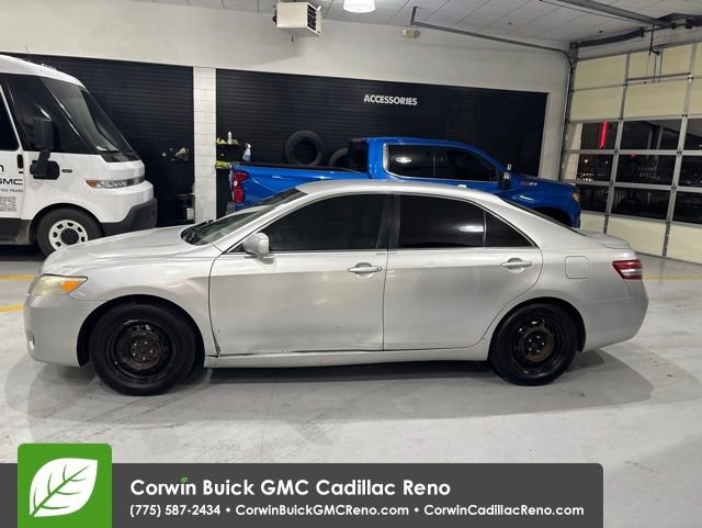 Used 2011 Toyota Camry LE FWD image 5