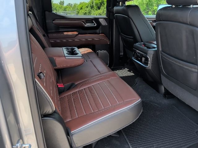 Used 2024 GMC Sierra 1500 Denali Ultimate AWD/4WD image 12