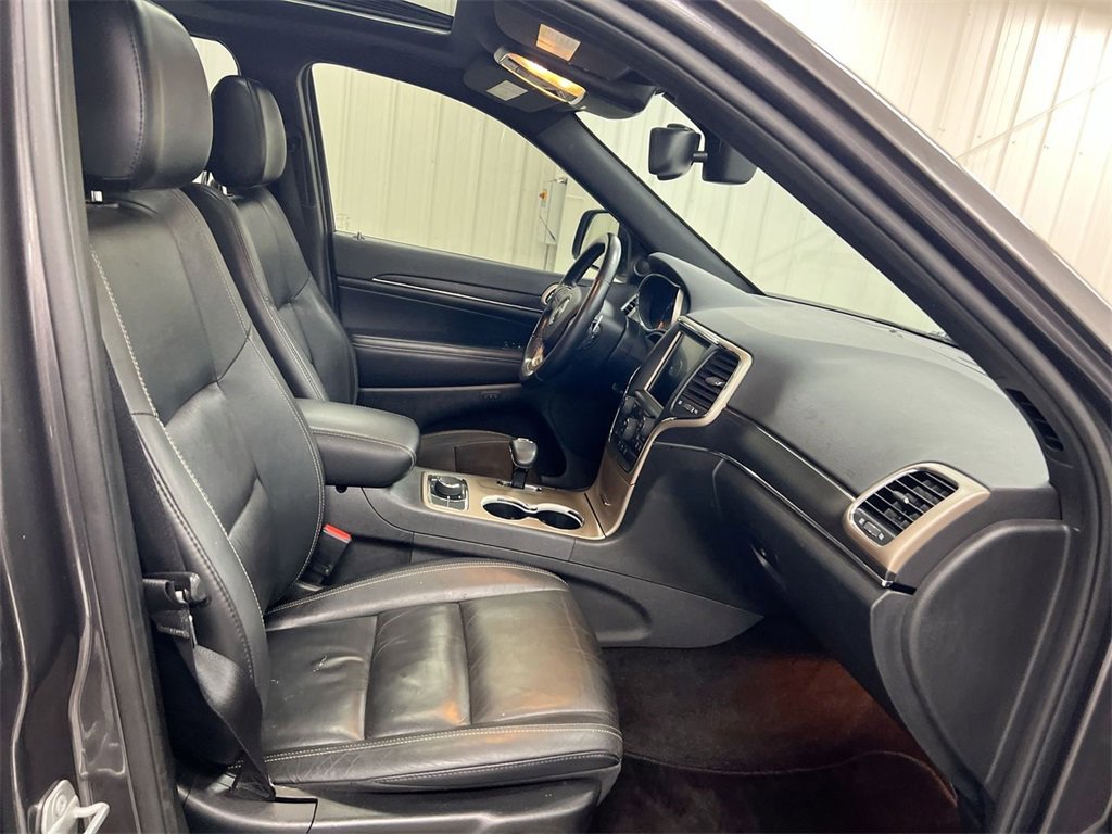 Used 2015 Jeep Grand Cherokee Limited image 23