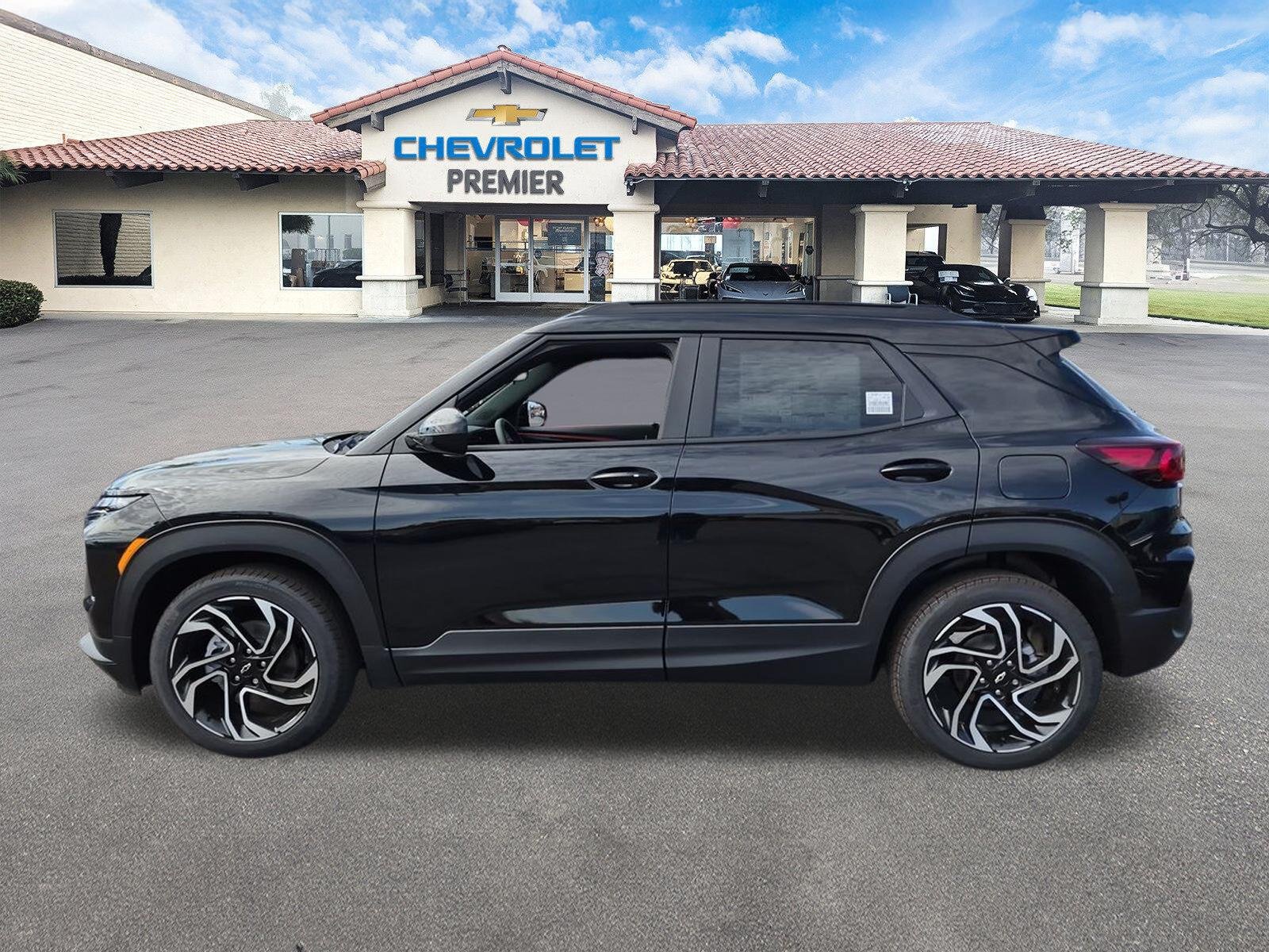 New 2026 Chevrolet TrailBlazer RS w/ Driver Confidence Package FWD image 5