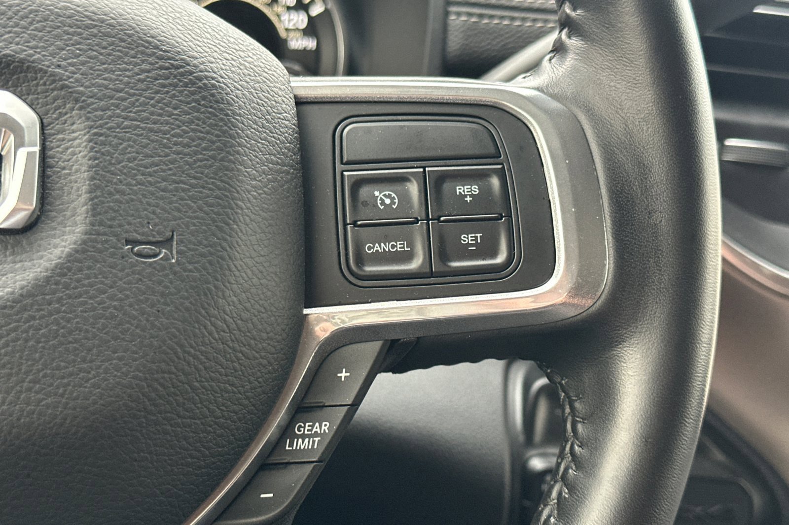 Used 2022 RAM 3500 Laramie image 36