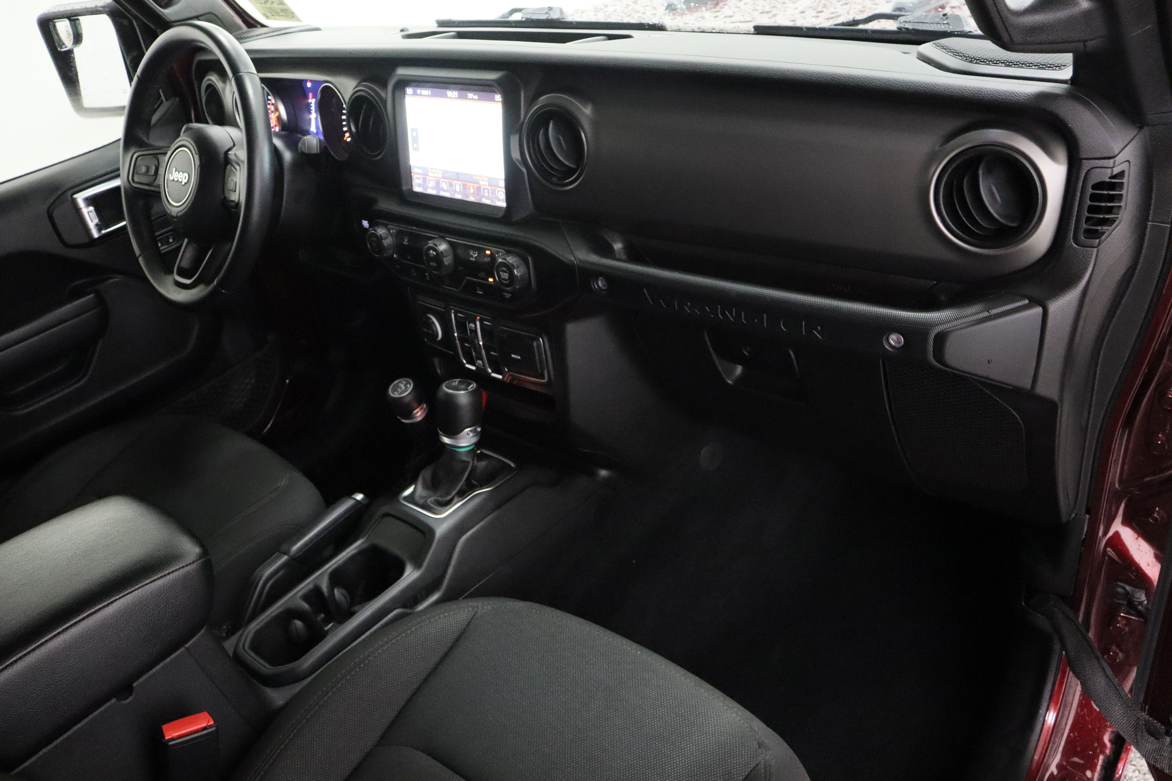 Used 2022 Jeep Wrangler Unlimited Sport w/ Sun And Sound Package AWD/4WD image 36