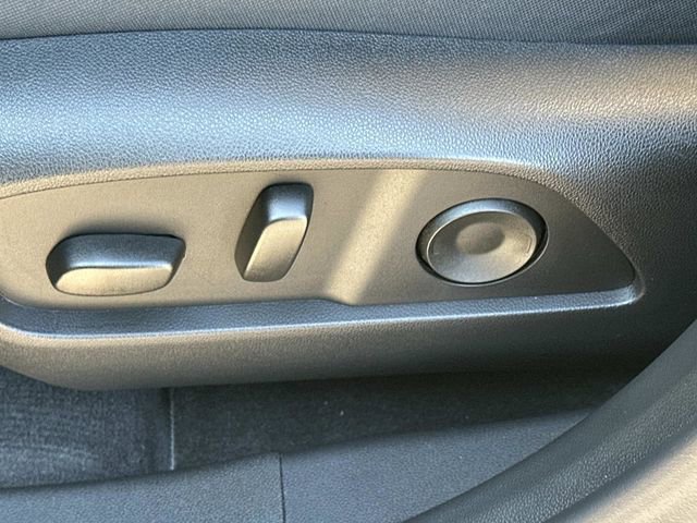 Used 2025 Chevrolet Equinox ACTIV w/ Safety and Technology Package image 22