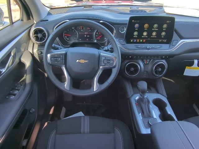New 2025 Chevrolet Blazer LT w/ Convenience Package image 4
