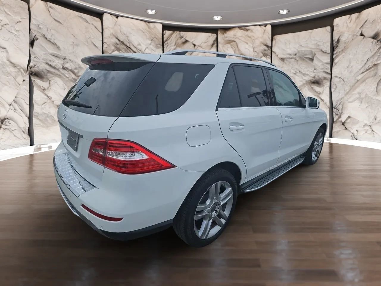 Used 2015 Mercedes-Benz ML 350 2WD w/ Premium 1 Package image 6